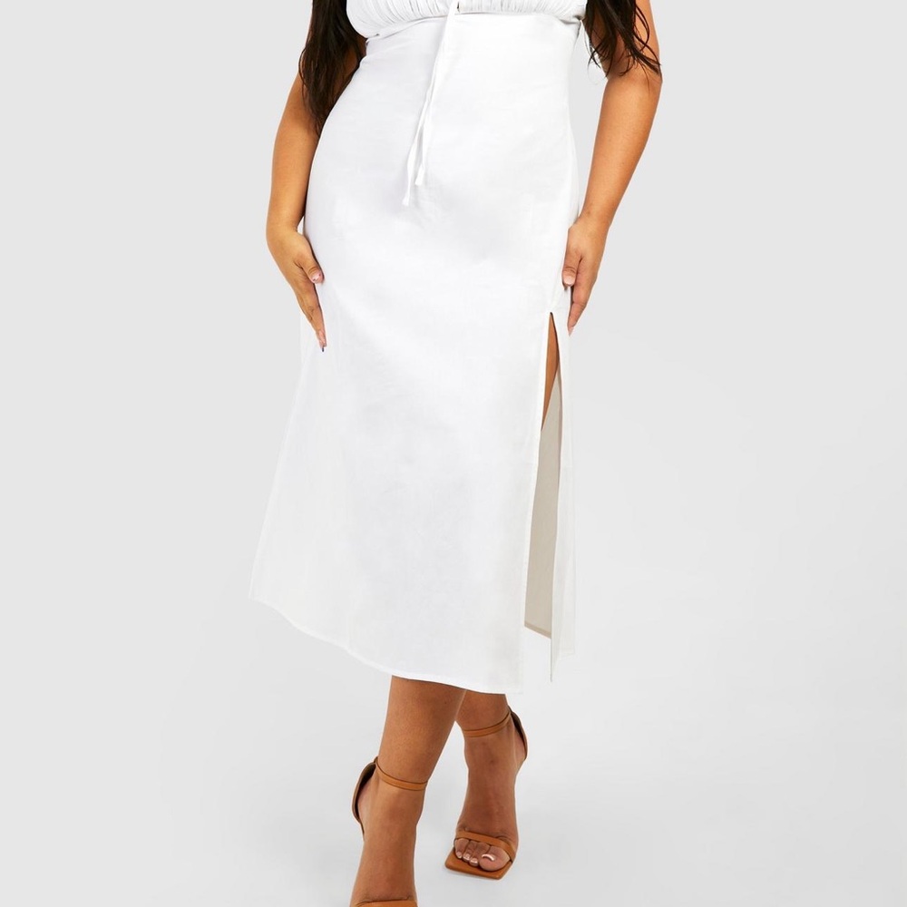 Elegant White Midi Dress